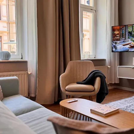 Amber&air - 2 Schlafbereiche, Altstadtnähe, Wlan&parkplatz Apartment *